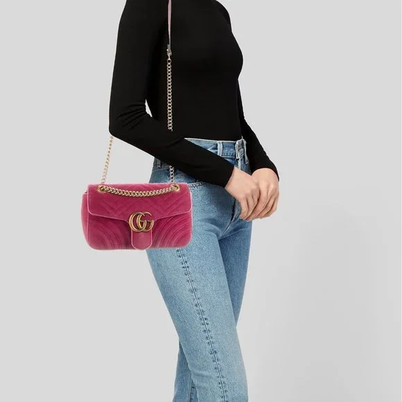Gucci GG Marmont Shoulder Bag in Pink Velvet NEW WITH DUSTBAG - Picture 3 of 5